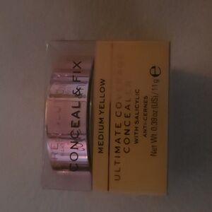 Revolution Conceal & Fix Medium Yellow Concealer